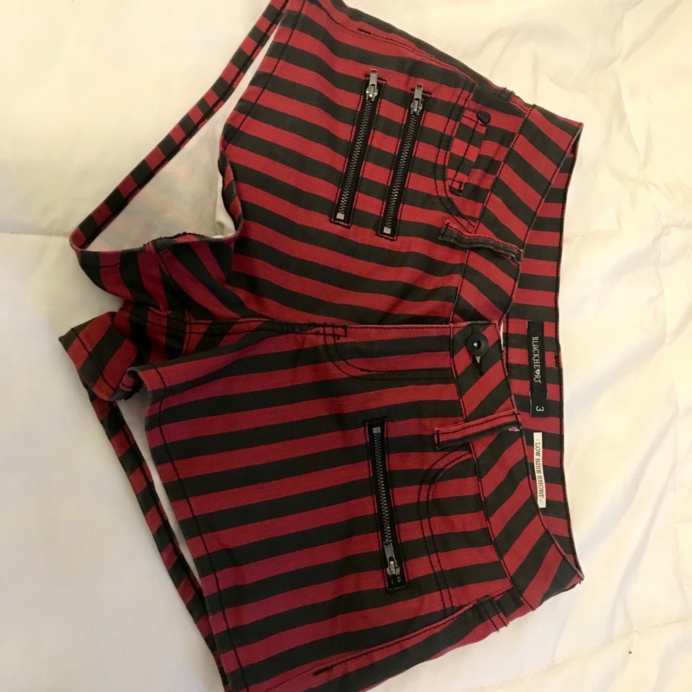 Black heart low rise striped shorts